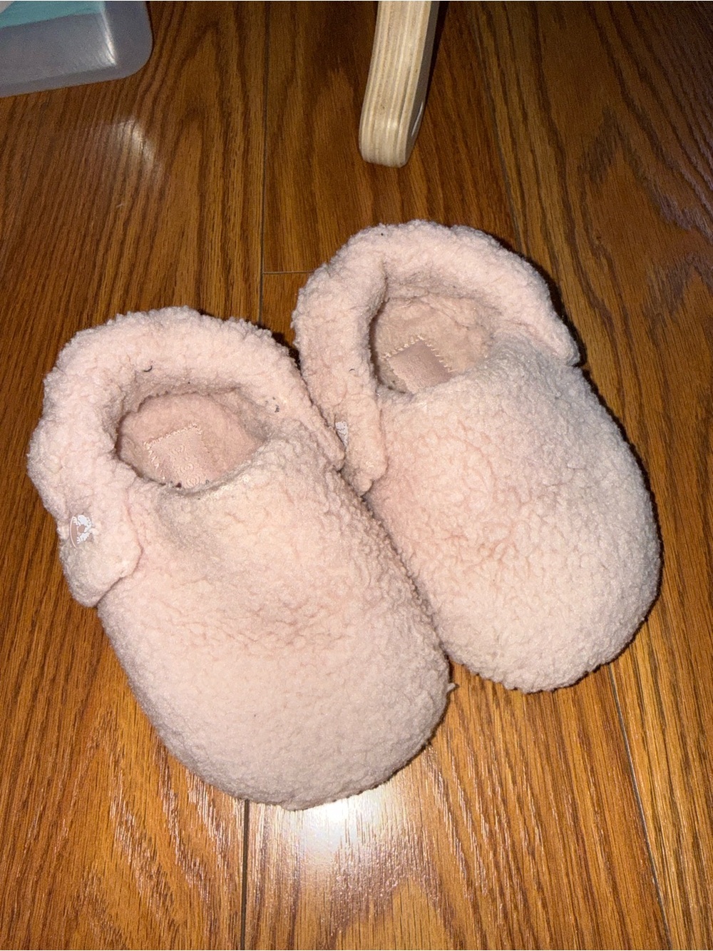CROCS Kids Plush Sherpa Slippers